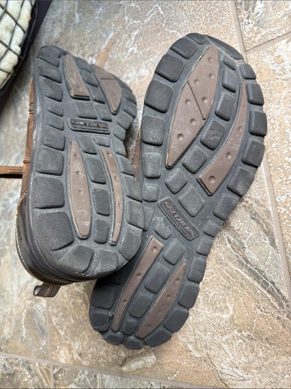 Skechers Men's Brown Leather Lace-Up shoes - Picture 8 of 8